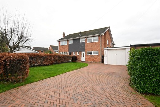 8 Court Farm Lane,  Branston