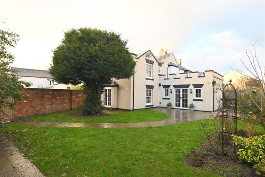 Castle House, 33 Station Road,  Barton under Needwood