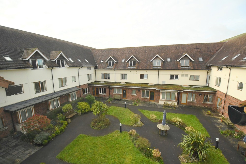 New Price on Barton Mews Assisted Living 2nd floor Apartment  £120,000 Guide Price No Upward Chain