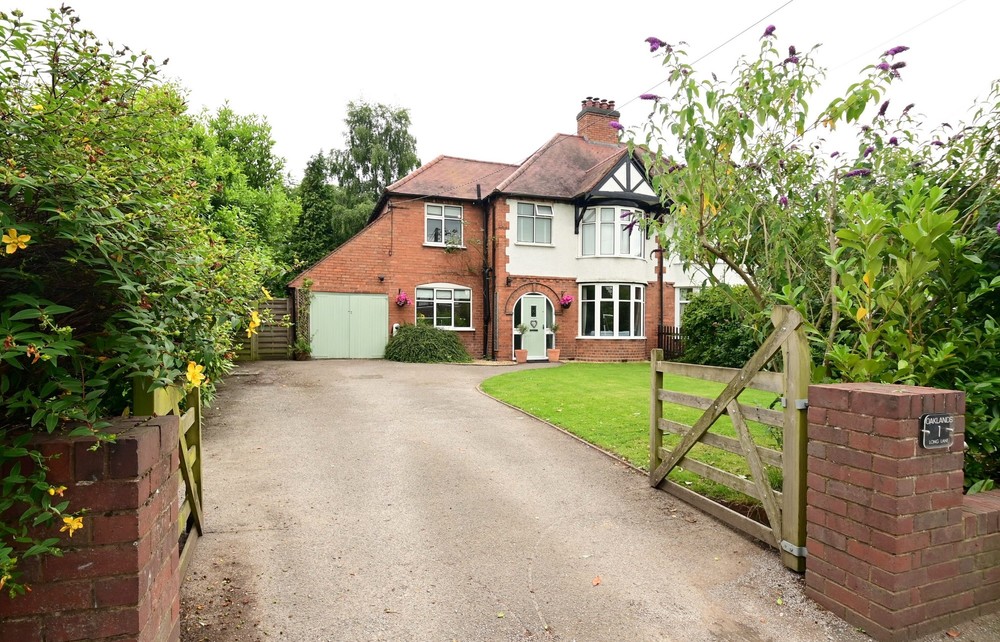 #NewPrice Alert!  Oaklands - Traditional 1930s Semi-Detached Home  Now Offers Over £465,000 |