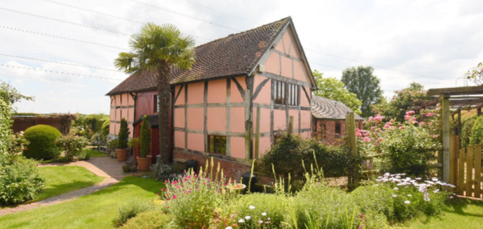 Escape to Oakwood Barn - £950,000