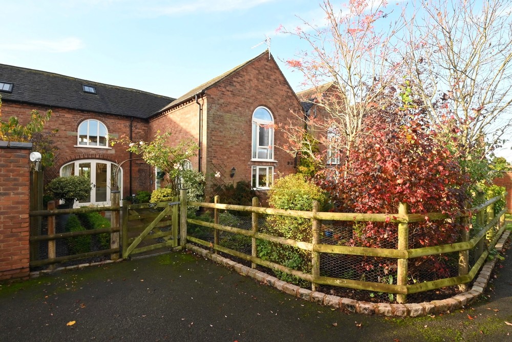 For Sale: The Byre, Abbotts Bromley - £450,000