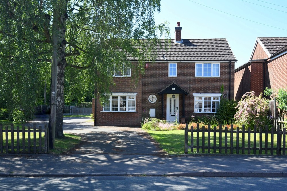 Efflinch Lane, Barton under Needwood, £640,000