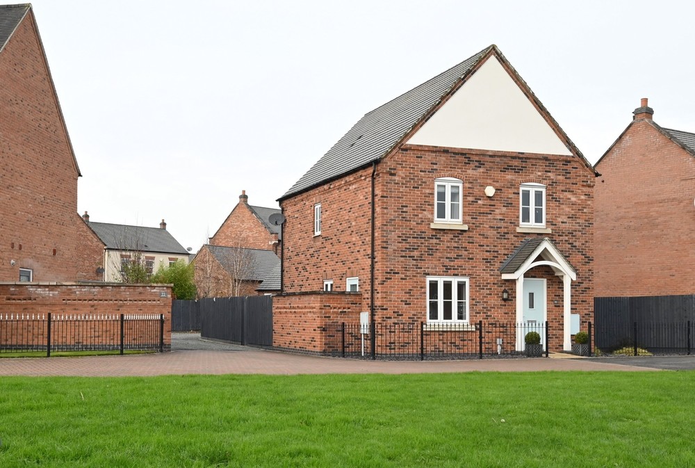 New Property on the Market –Bluebell Way, Tutbury  £365,000