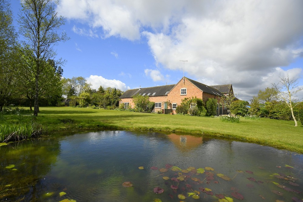 Sale Agreed Chantry Stables Hoar Cross