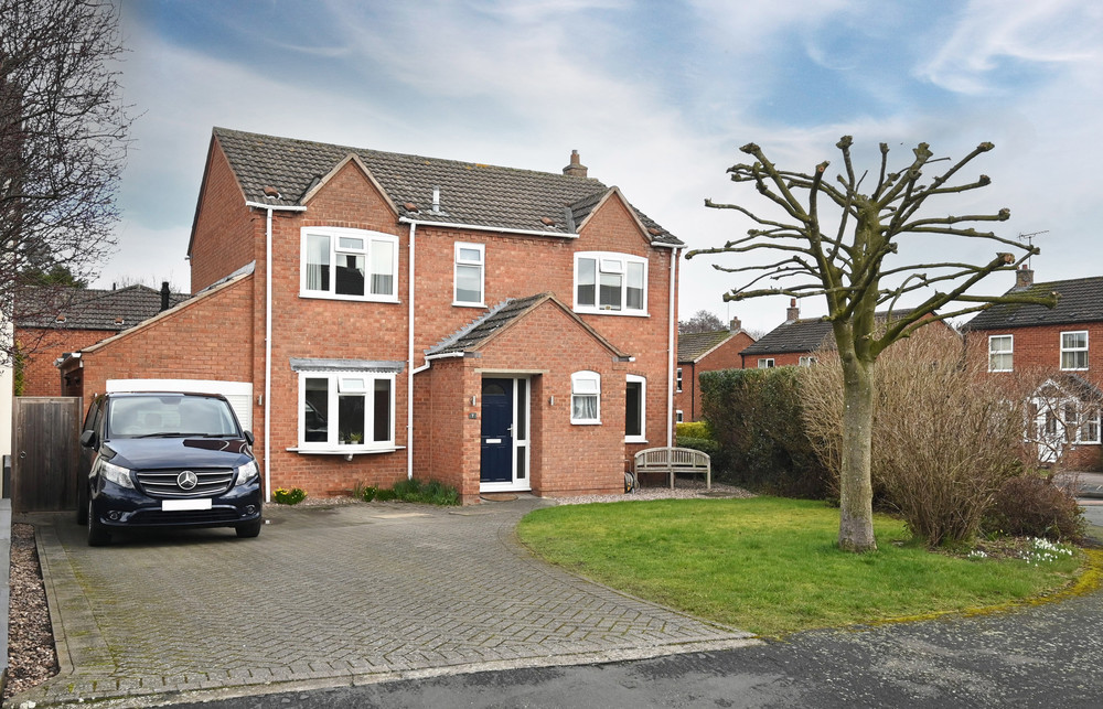 New Property to Market! Park Close, Barton under Needwood  £500,000