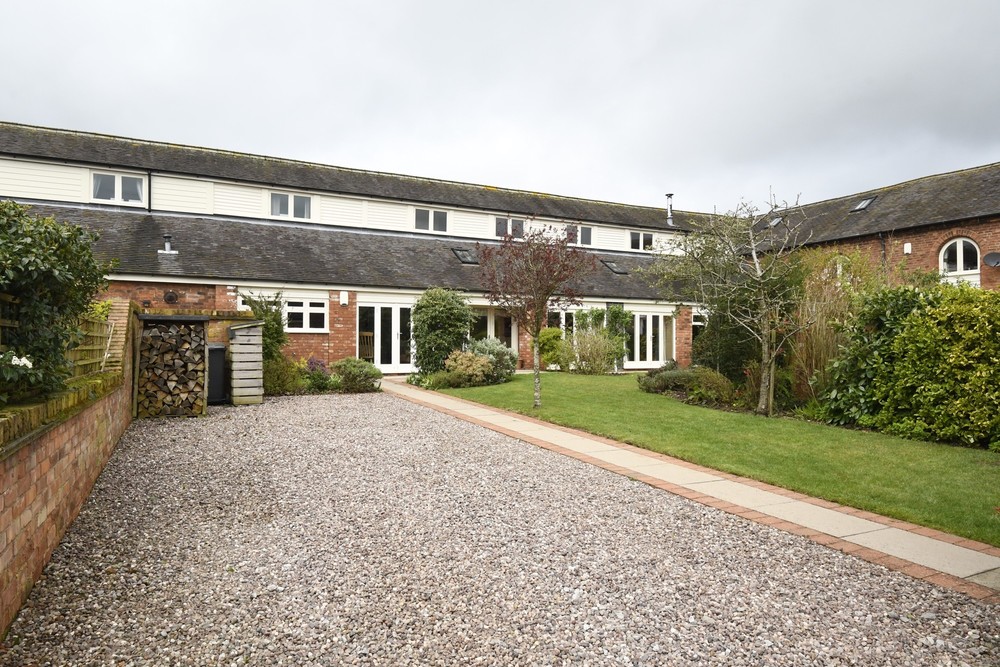 FOR SALE – £700,000 Blithfield Cottage, Abbots Bromley